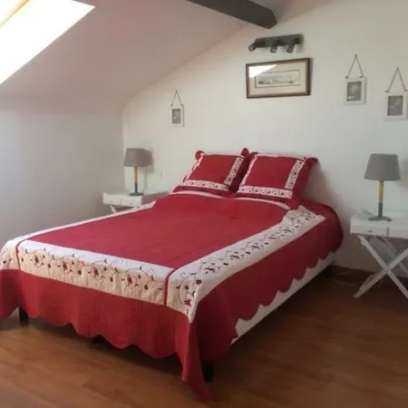 Vaste De 100m2 A 200m De La Plage Dans Le Quartier Arago * Les Sables-dʼOlonne