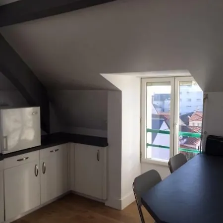 Vaste De 100m2 A 200m De La Plage Dans Le Quartier Arago Lejlighed